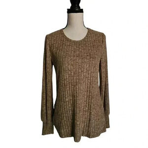 Fashion Woman's Sweater M NWT